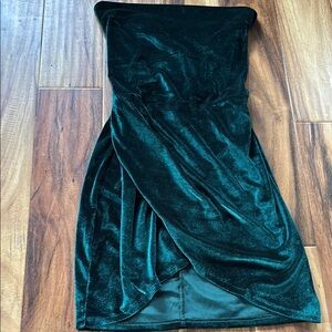 Lucy in the Sky Green Ruched Strapless Bodycon Dress